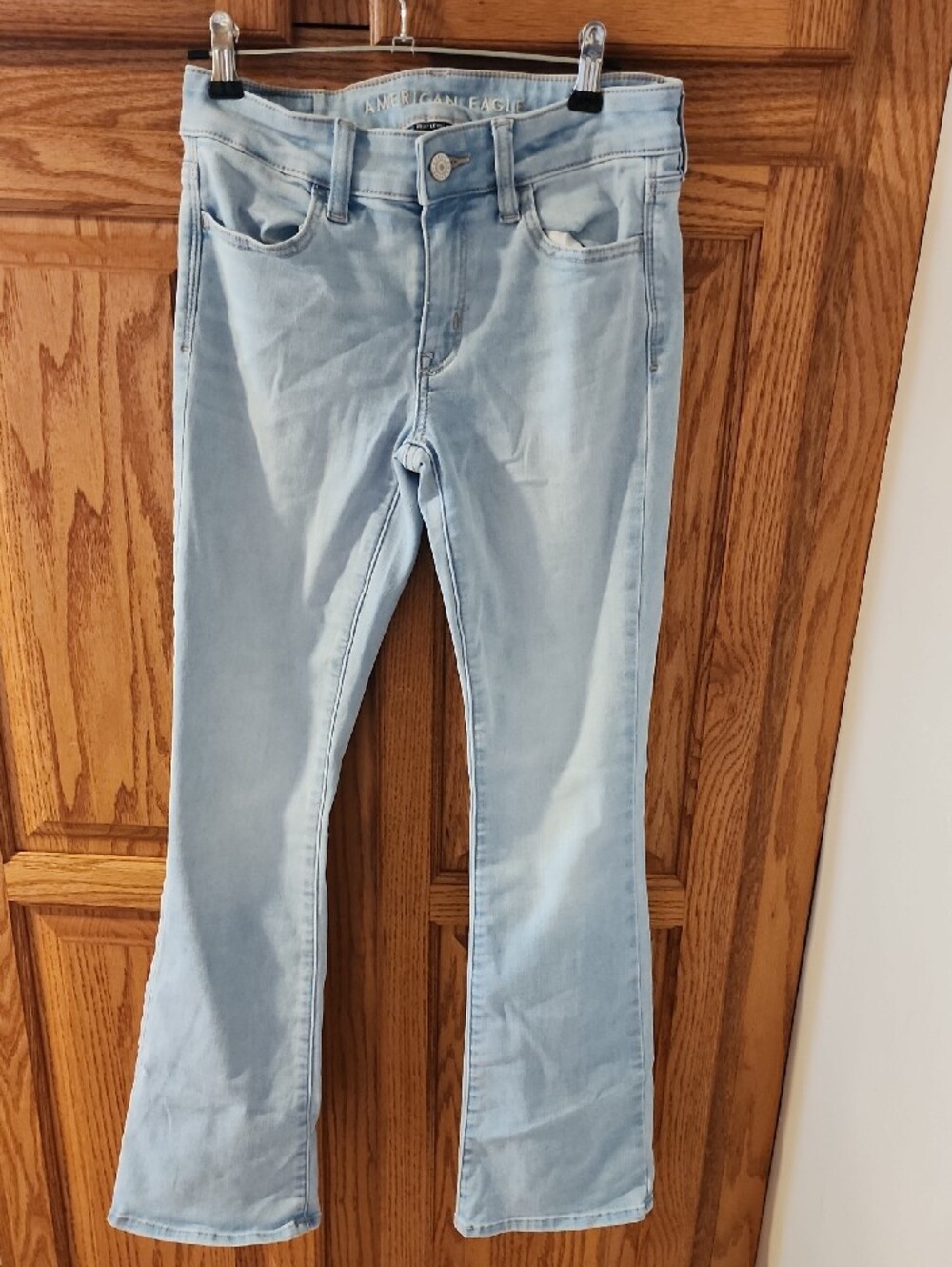 American Eagle Outfitters Women’s Light Wash Kick Boot 00 Short Jeans
